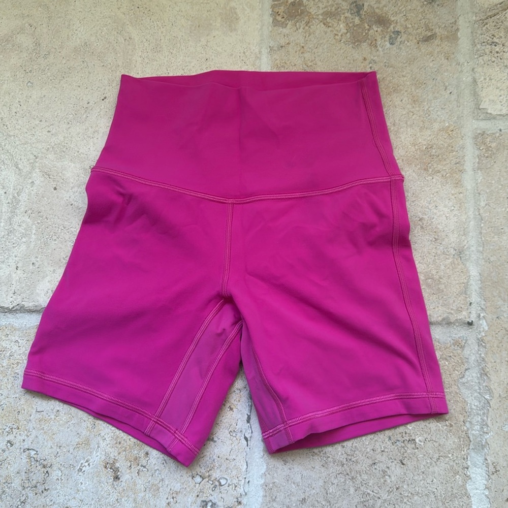 Lululemon size 4 never worn!
